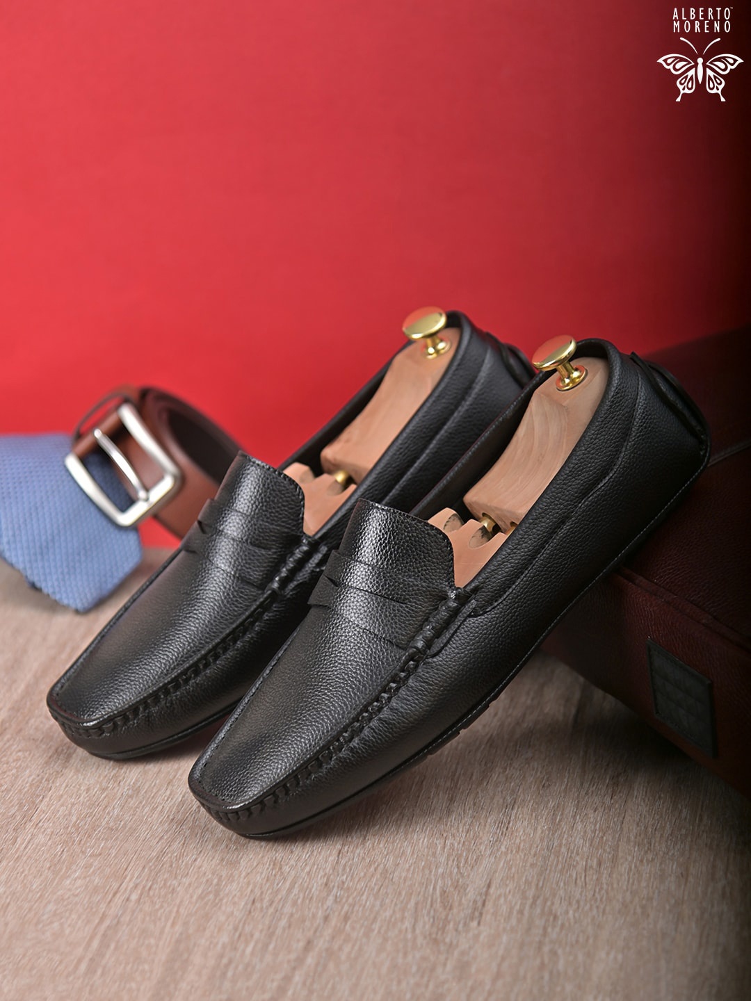

ALBERTO MORENO Men Black Loafers