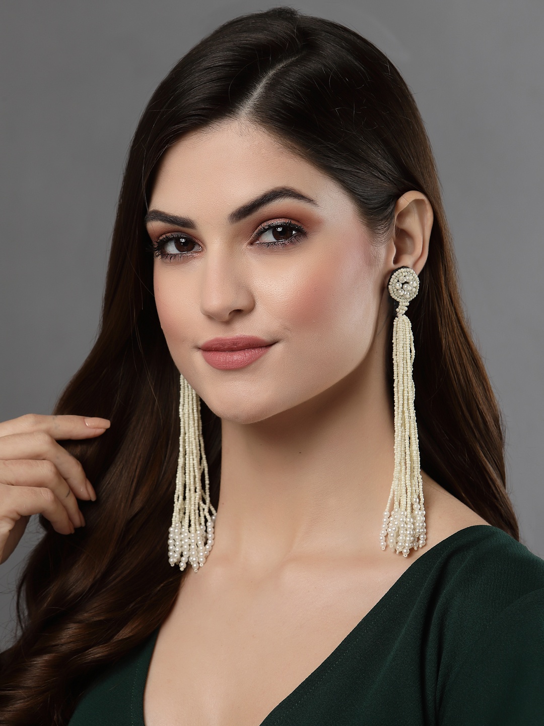 

VOGUE PANASH White Contemporary Drop Earrings