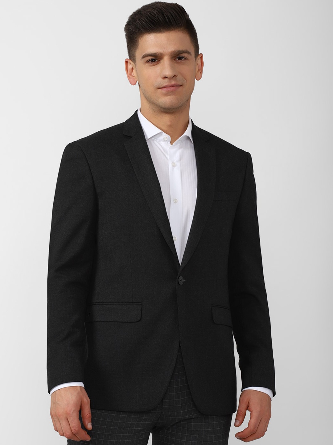 

Peter England Elite Men Black Solid Single-Breasted Slim-Fit Blazers
