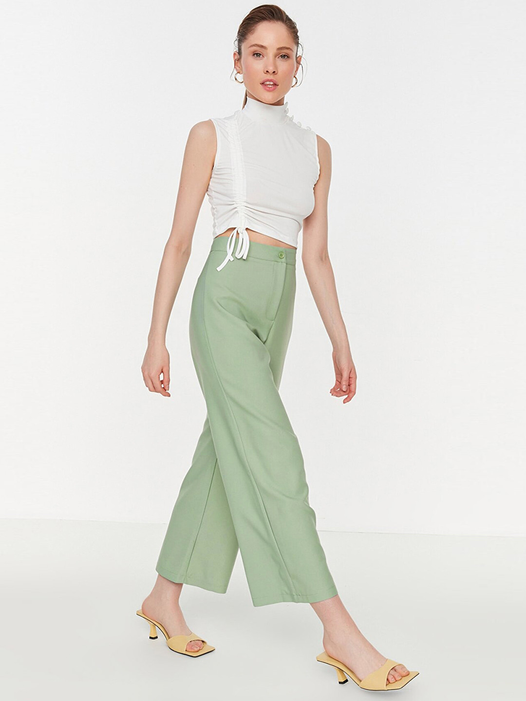 

Trendyol Women Green Solid Trousers