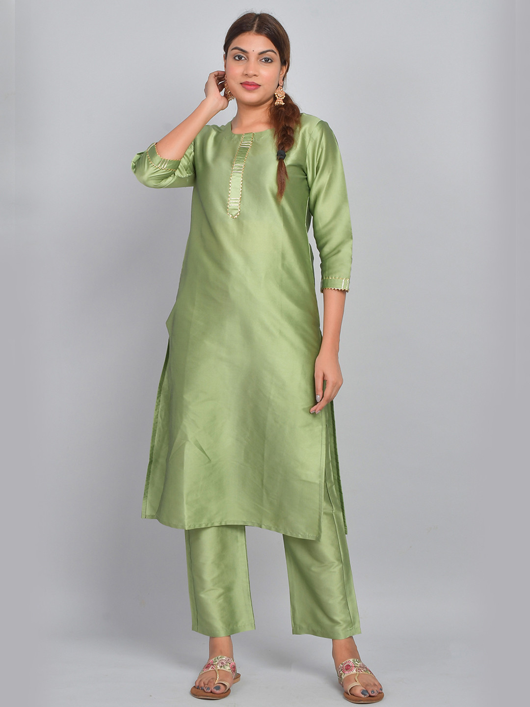 

Riara Women Art Silk Solid Straight Kurta with Trousers, Green