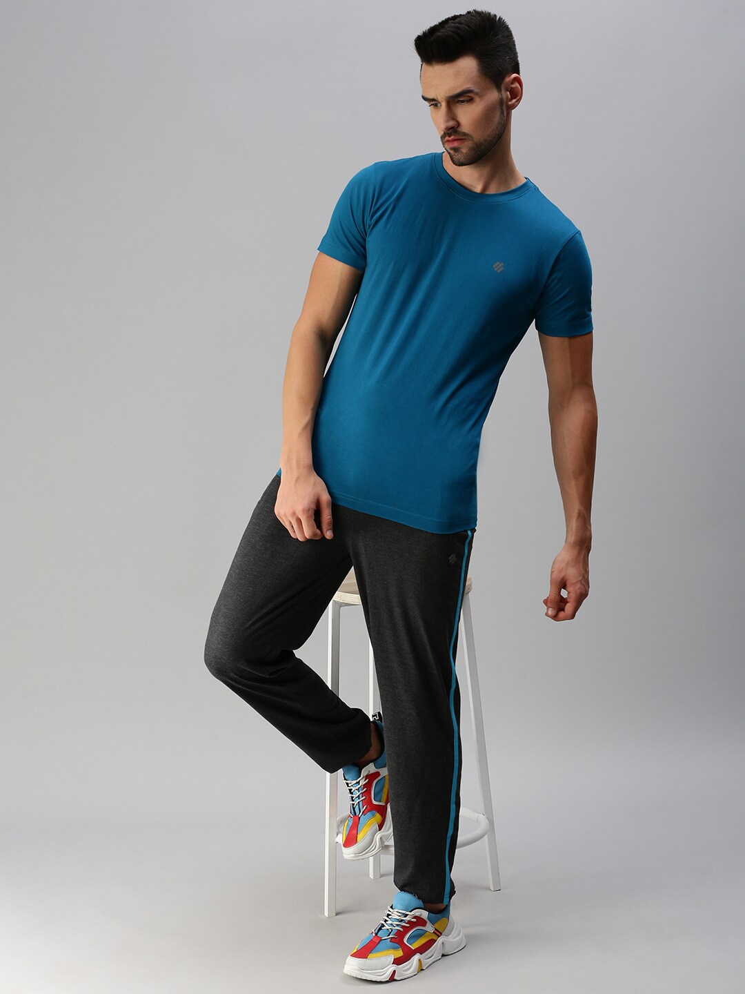 

ONN Plus Size Men Blue Solid T-shirt