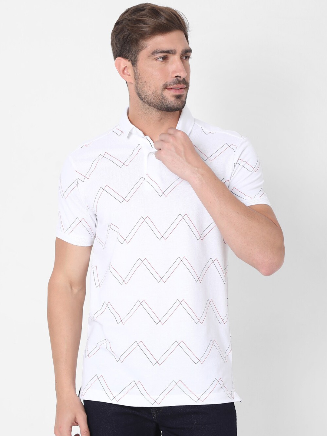

Mufti Men White Printed Polo Collar Raw Edge Slim Fit T-shirt