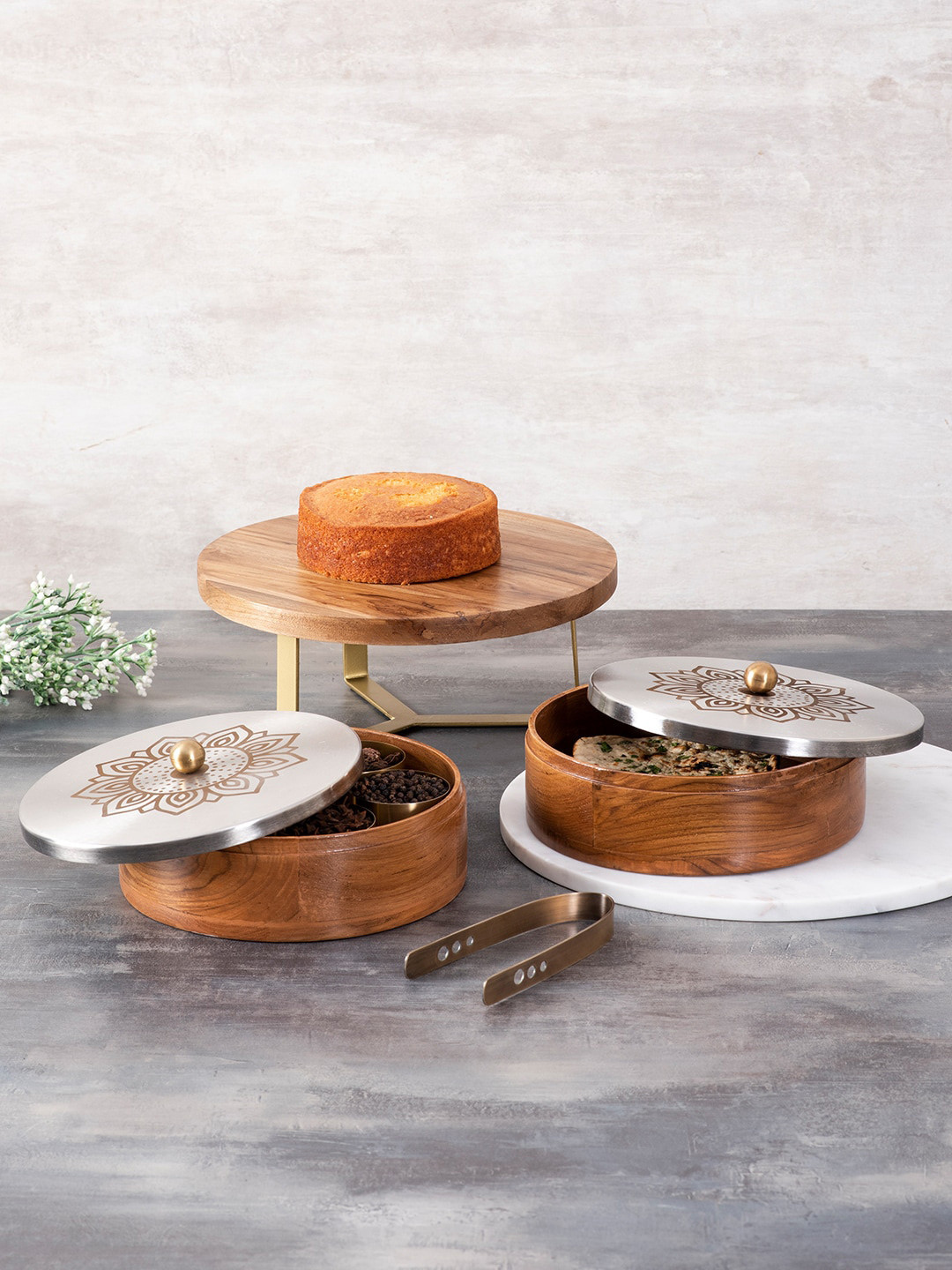 

Nestroots Brown & Silver-Toned Pcs Of 3 Wooden Storage Box & Stand