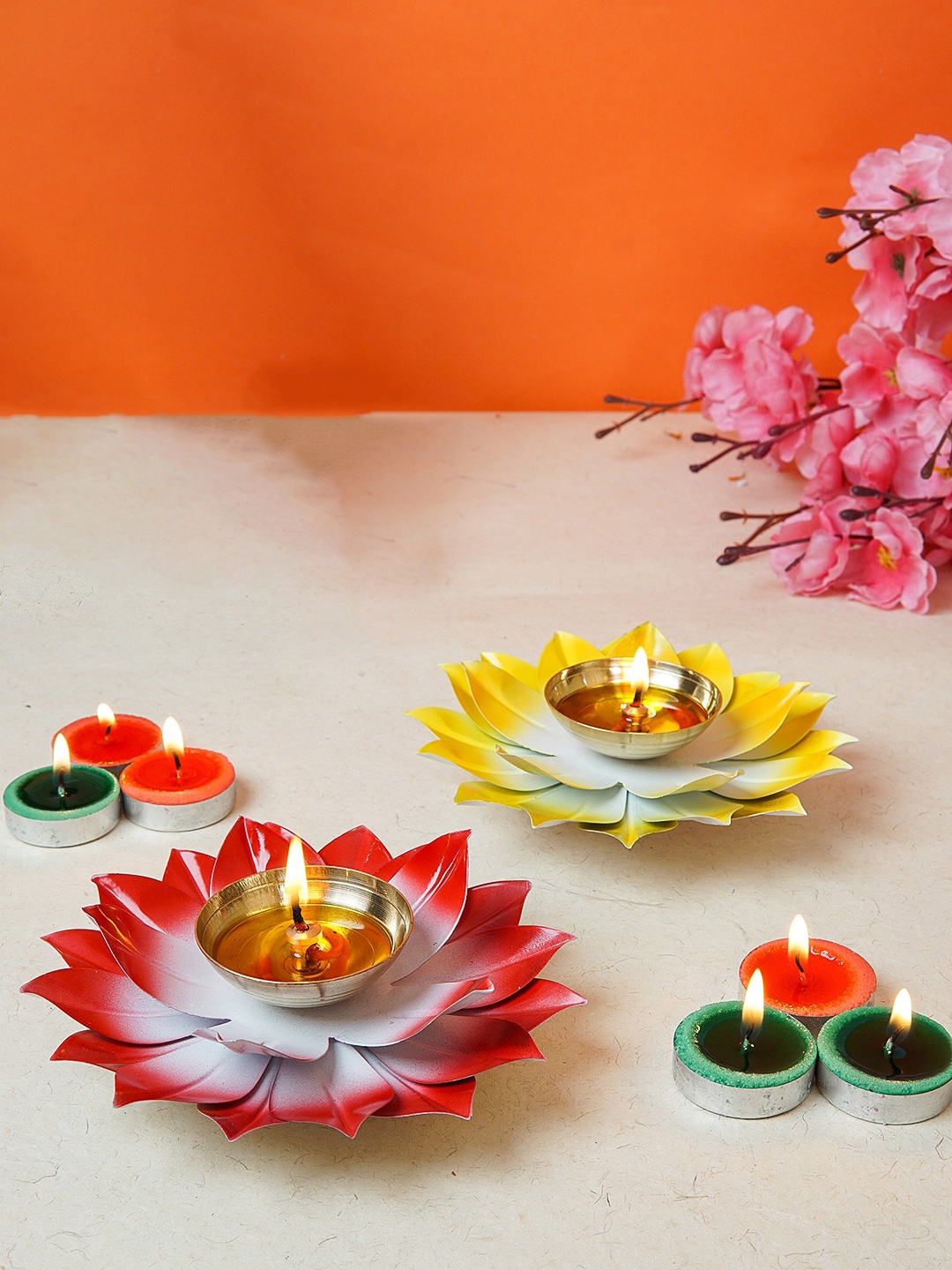 

StatueStudio Set Of 2 Red & Yellow Lotus-Shaped Diyas, Multi