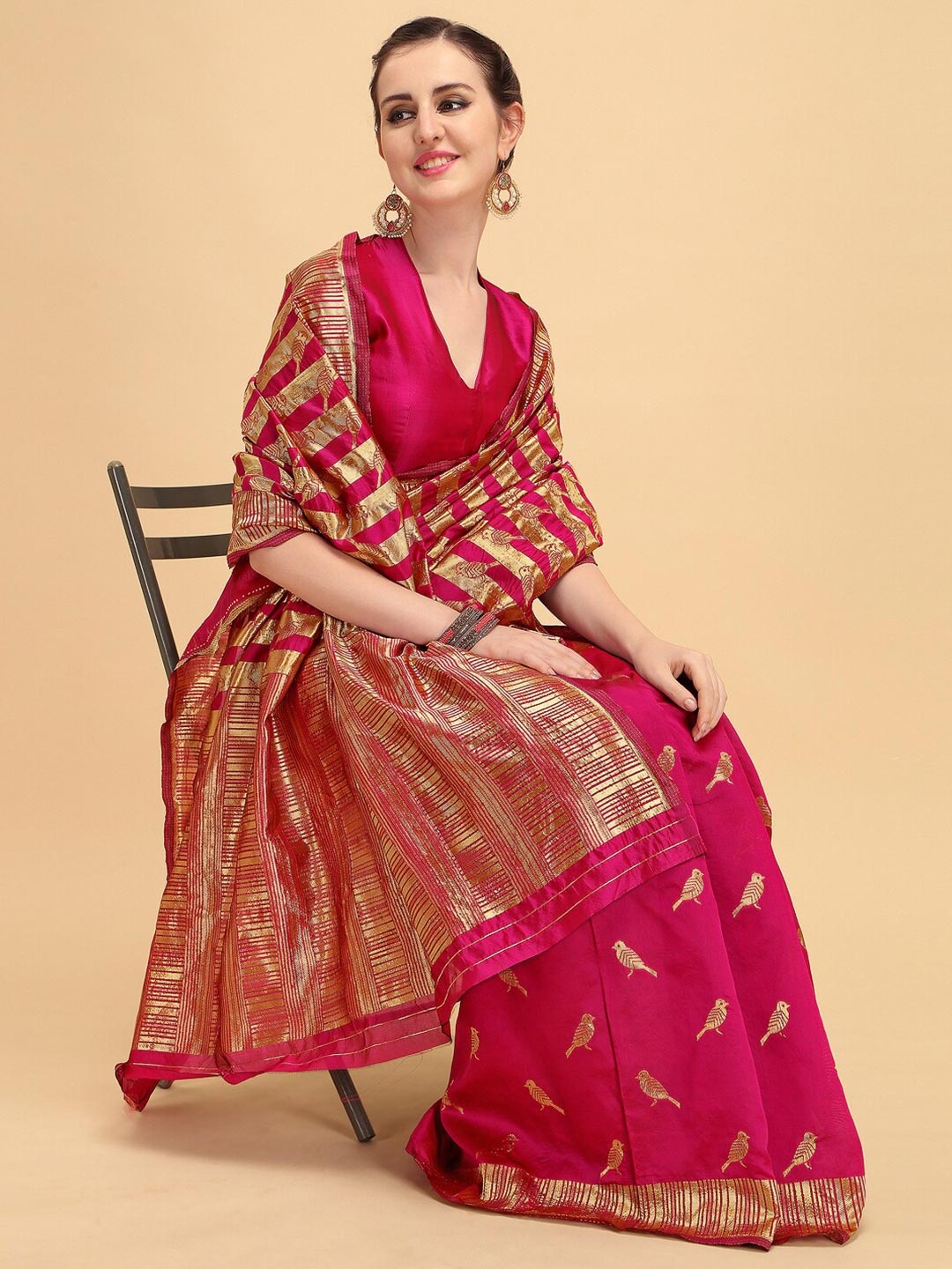 

Sangria Pink & Gold-Toned Ethnic Motifs Zari Silk Blend Banarasi Saree