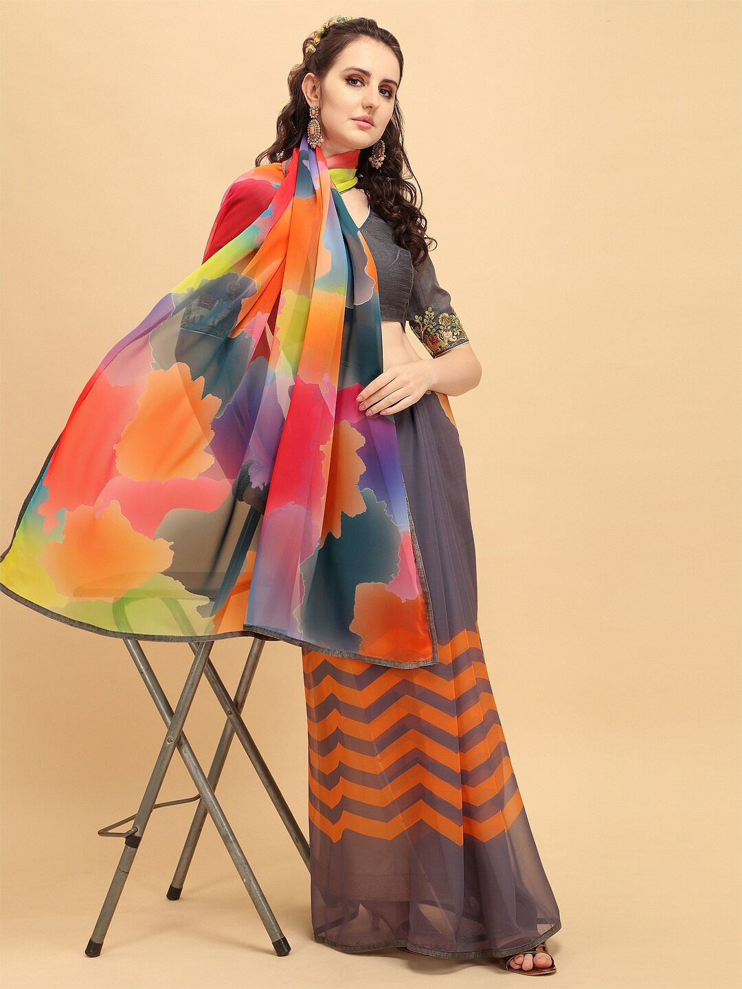 

Sangria Women Multi Sarees, Grey