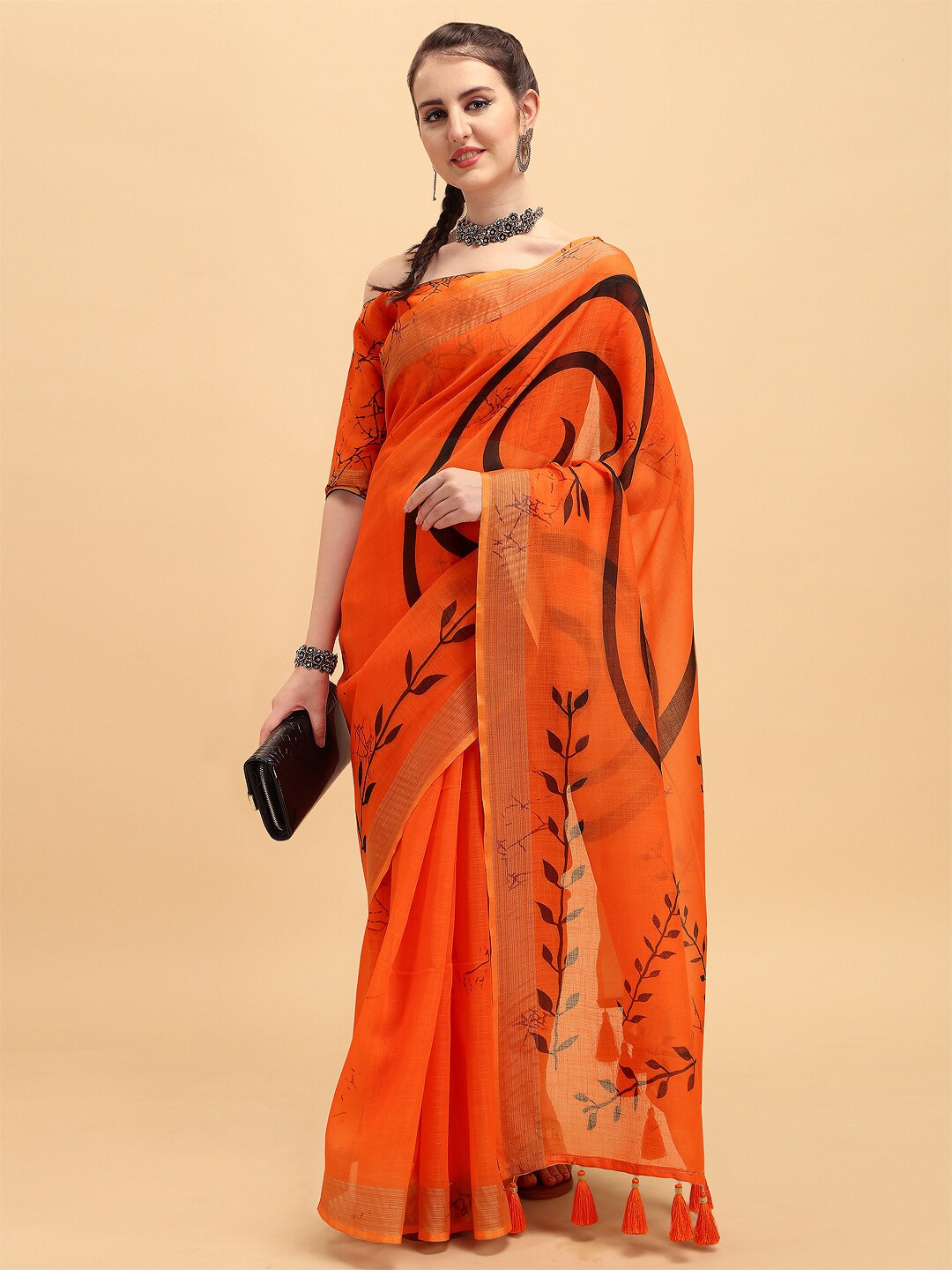 

Sangria Women Orange Sarees