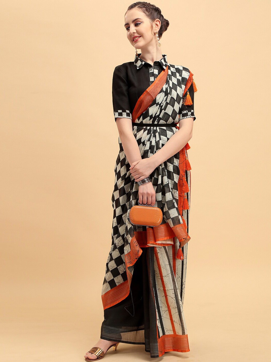 

Sangria Black Pure Linen Checked Work Wear Saree