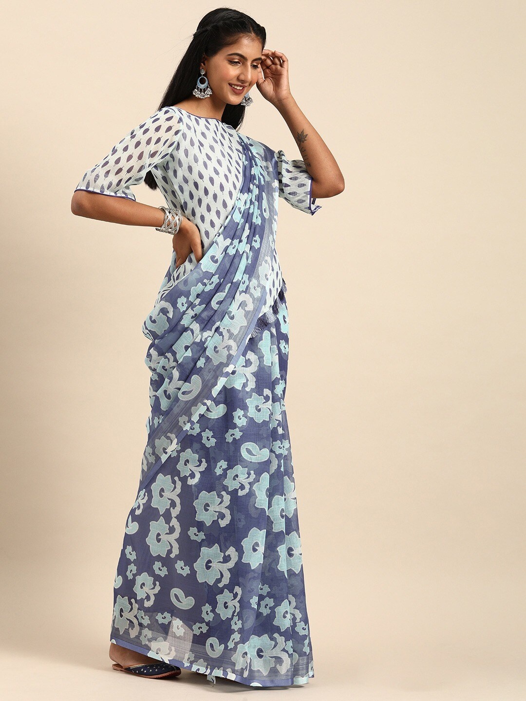 

Sangria Navy Blue & Silver-Toned Paisley Pure Linen Saree