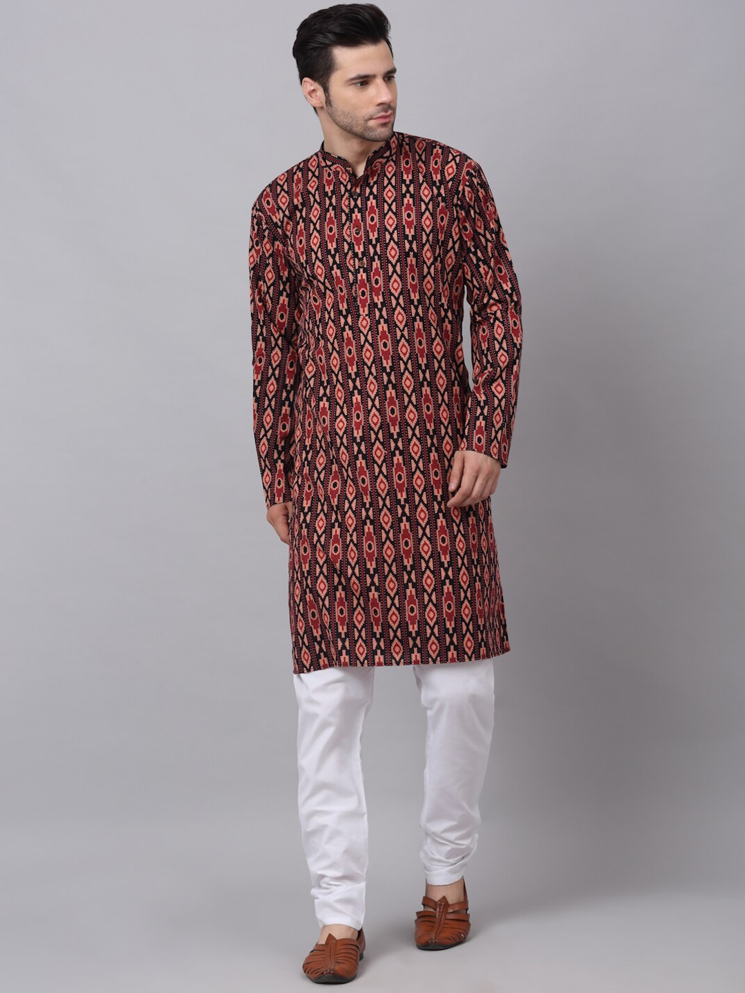 

NEUDIS Men Black & Maroon Printed Cotton Kurta & Churidar Set