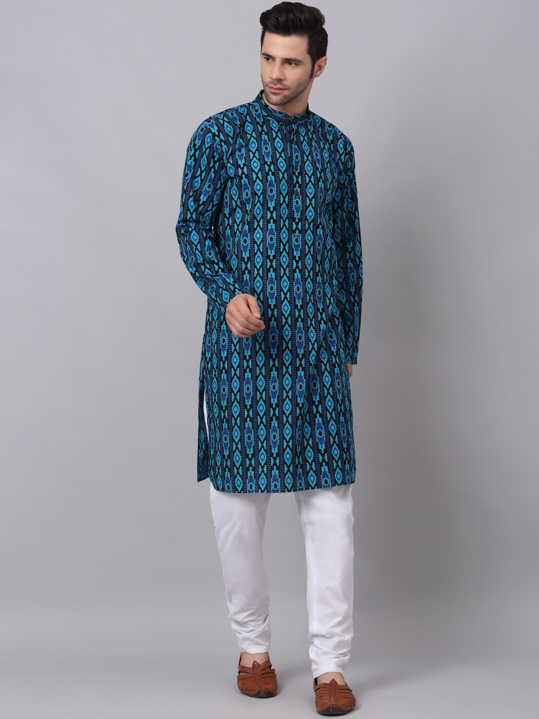 

NEUDIS Men Black & Blue Geometric Printed Pure Cotton Kurta