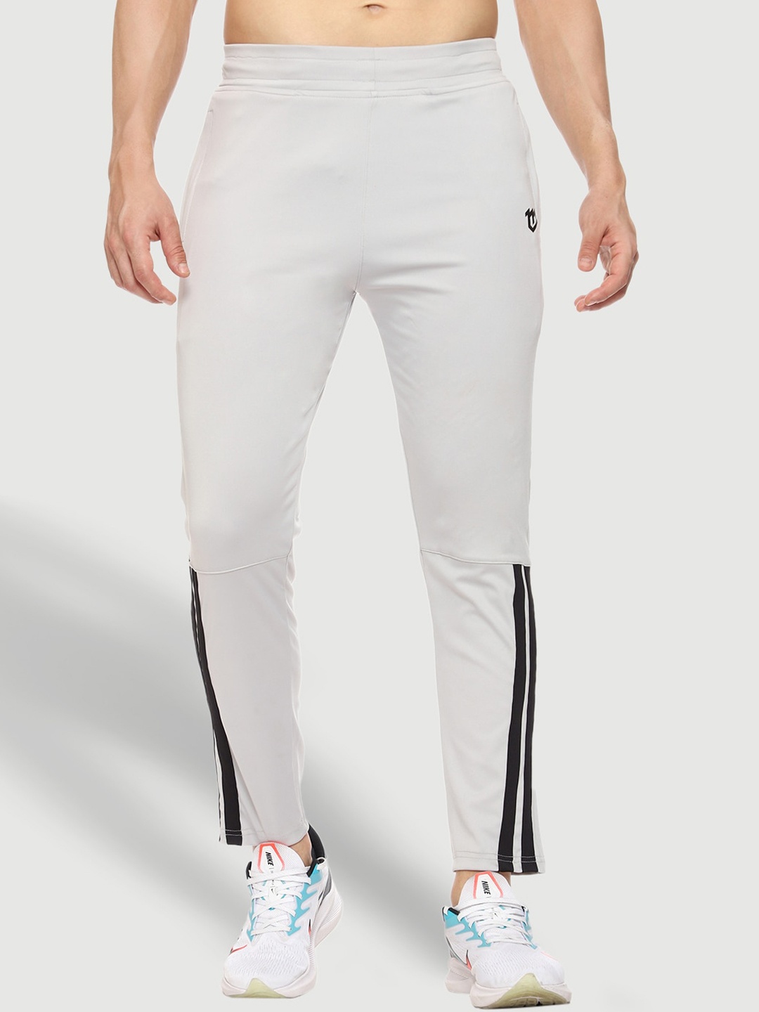 

Mark Leute Men Grey Solid Track Pants