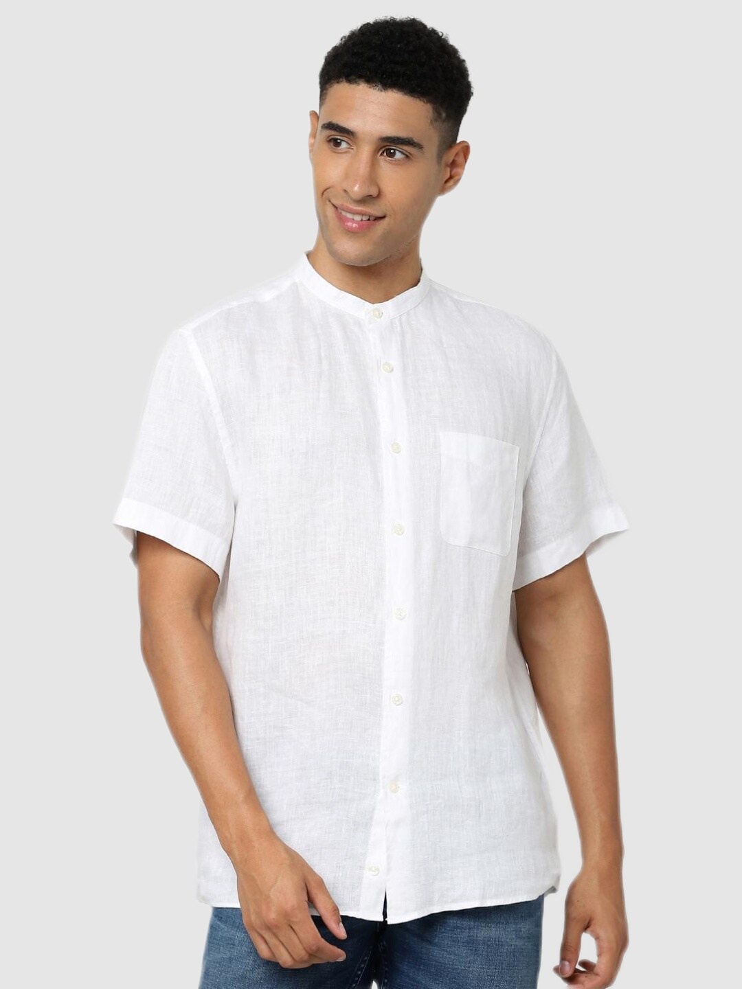 

Celio Men White Classic Casual Shirt