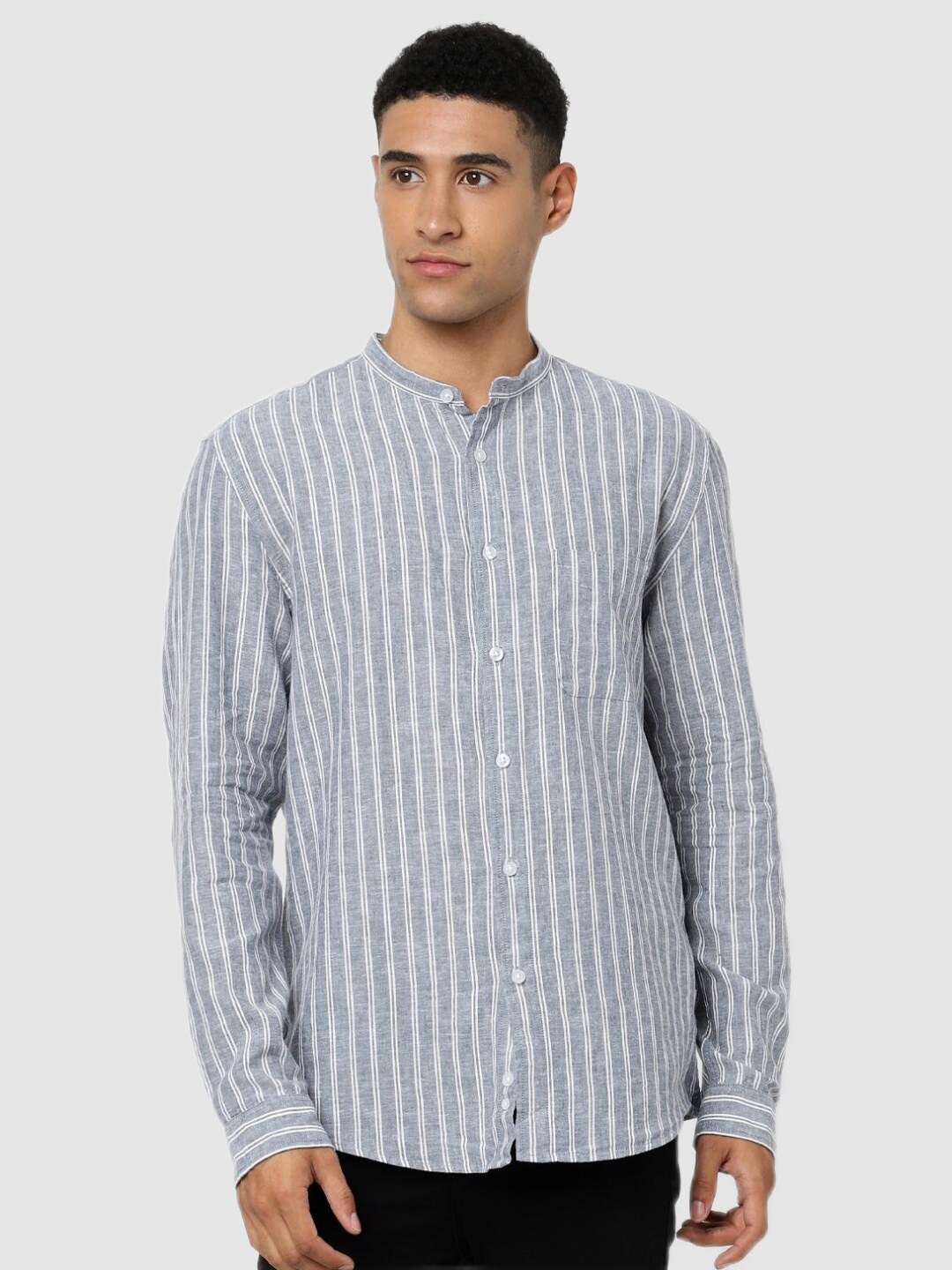 

Celio Men Grey Classic Striped Cotton Casual Shirt