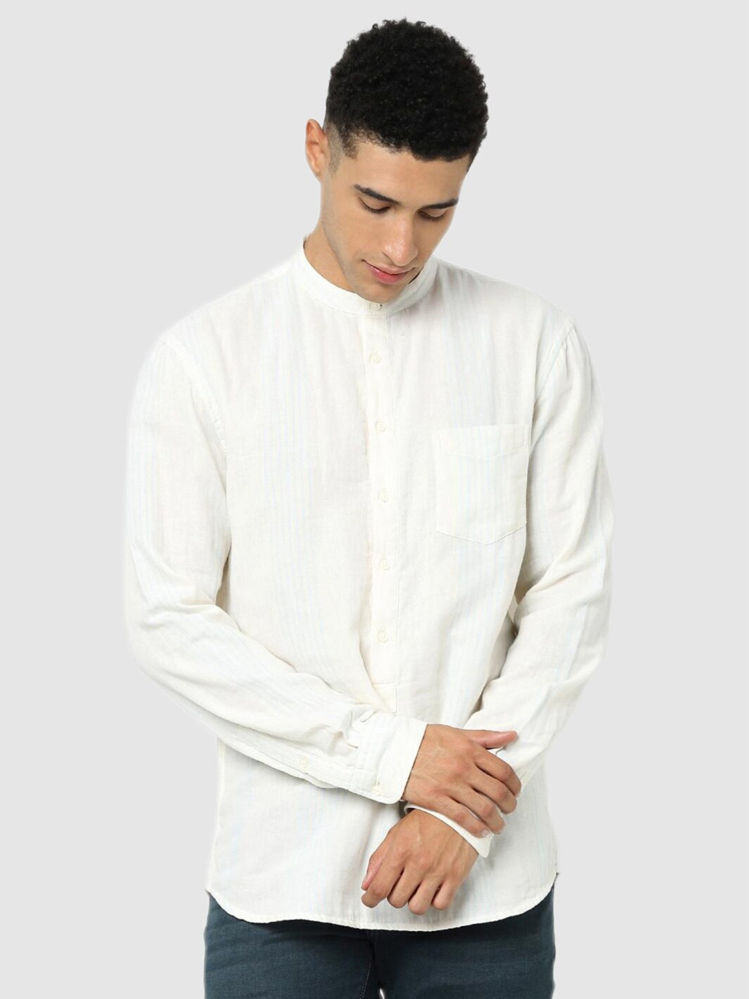 

Celio Men White Classic Casual Shirt