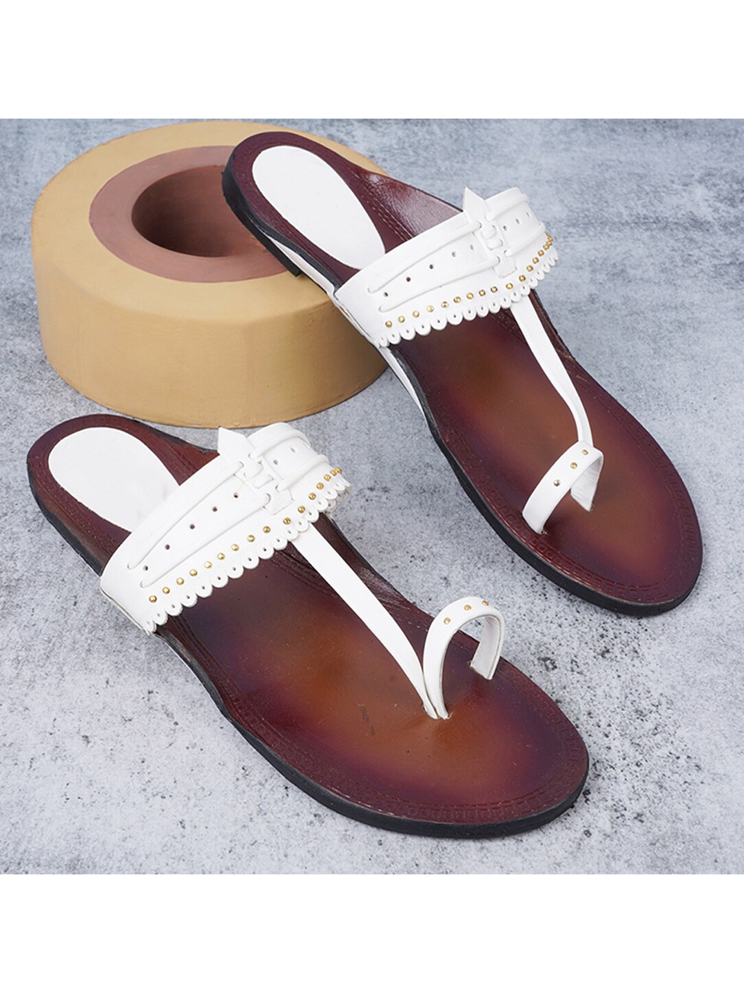 

Style Shoes Women White Ethnic Laser Cuts Flats