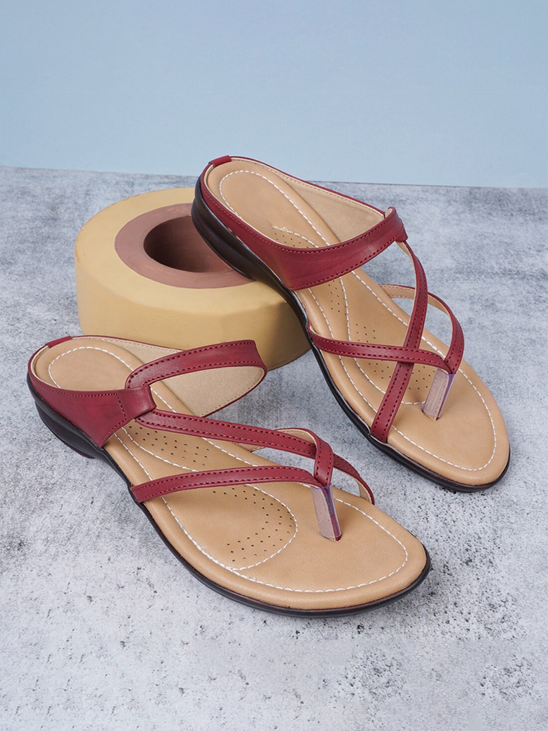 

Style Shoes Women Maroon One Toe Flats