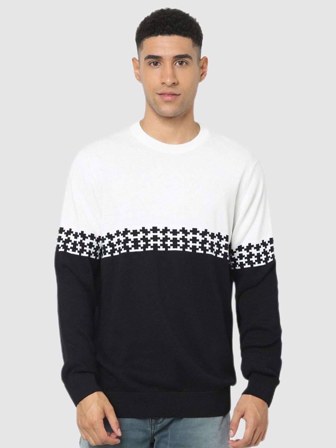 

Celio Men Black & White Printed Pullover