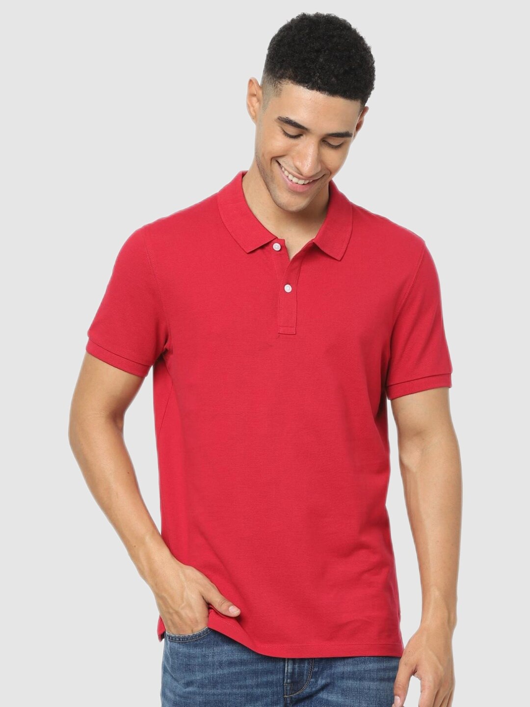 

Celio Men Red Solid Polo Collar T-shirt