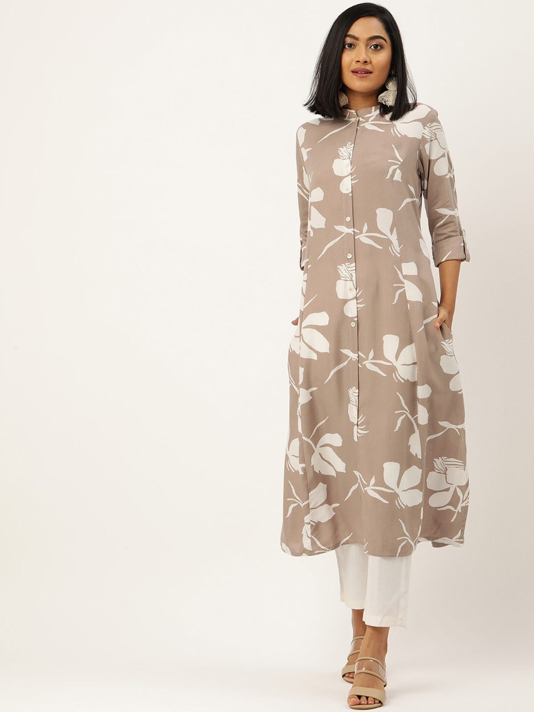 

ZOLA Women Grey Floral Printed Flared Sleeves Anarkali Kurta