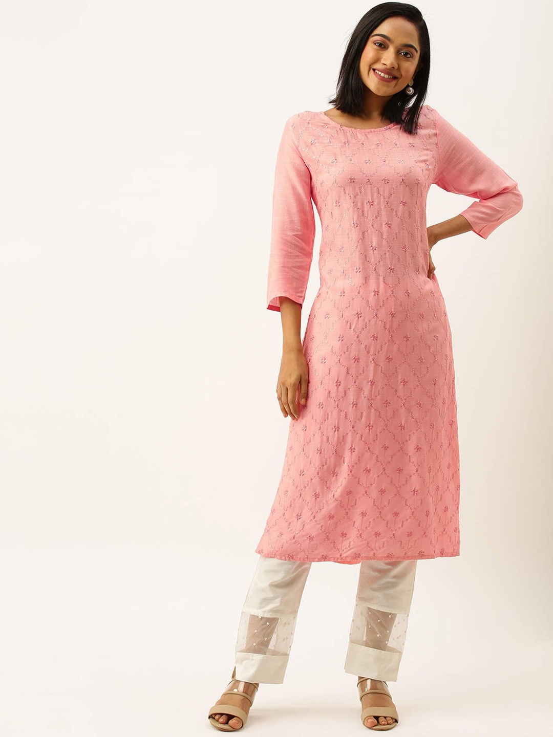 

ZOLA Women Peach-Coloured Geometric Embroidered Kurta