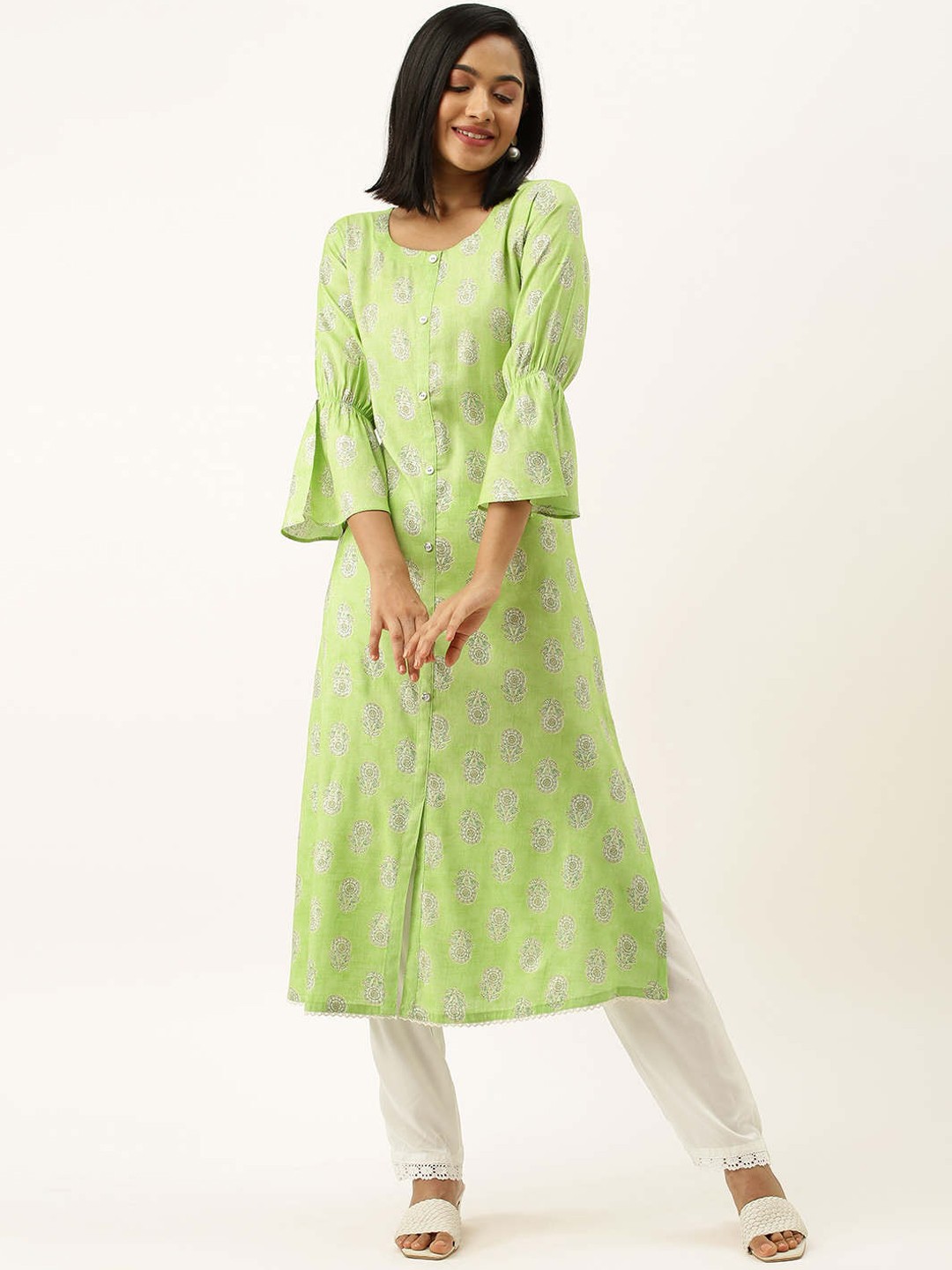 

ZOLA Women Green Flared Sleeves Thread Work Anarkali Kurta