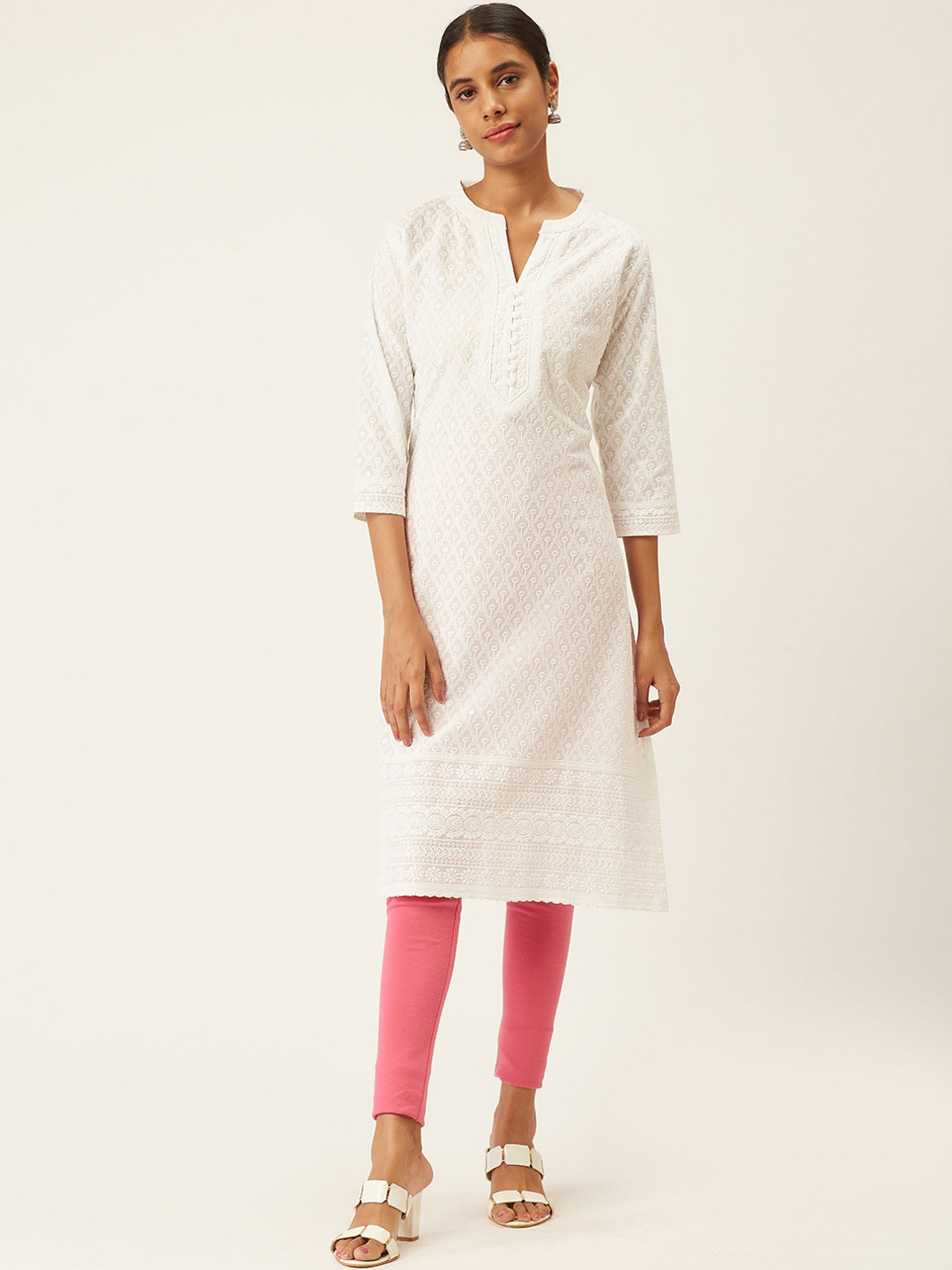 

ZOLA Women White Floral Embroidered Chikankari Kurta