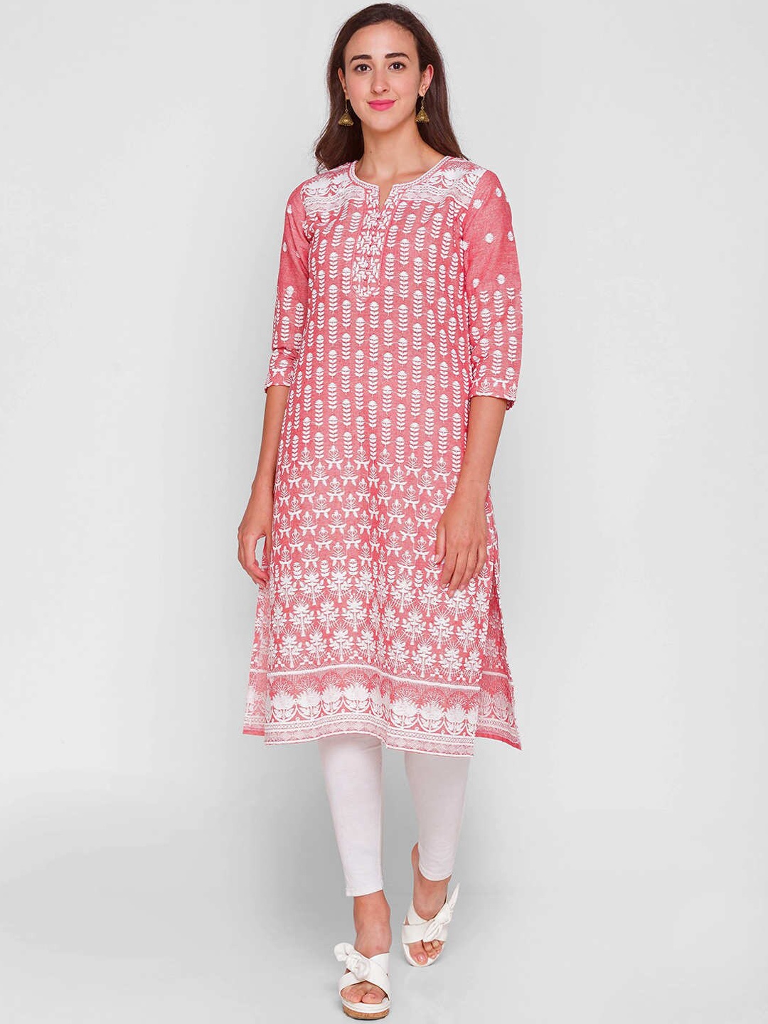 

ZOLA Women Pink Chikankari Embroidered Keyhole Neck Kurta