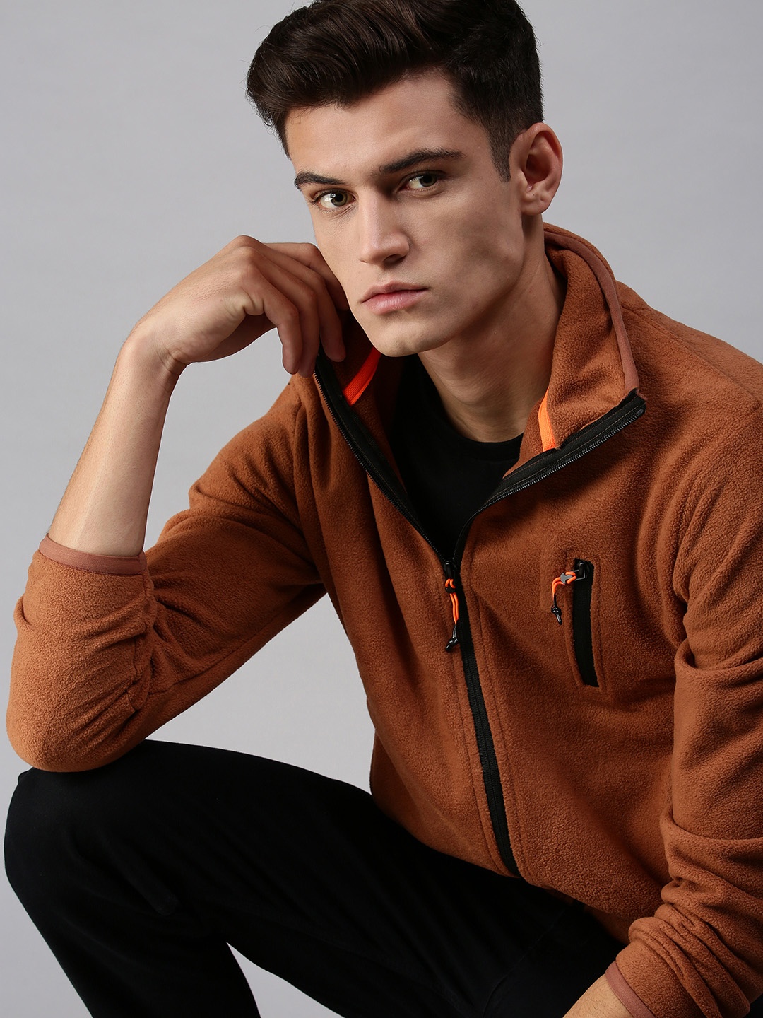 

SHOWOFF Men Tan Sweatshirt