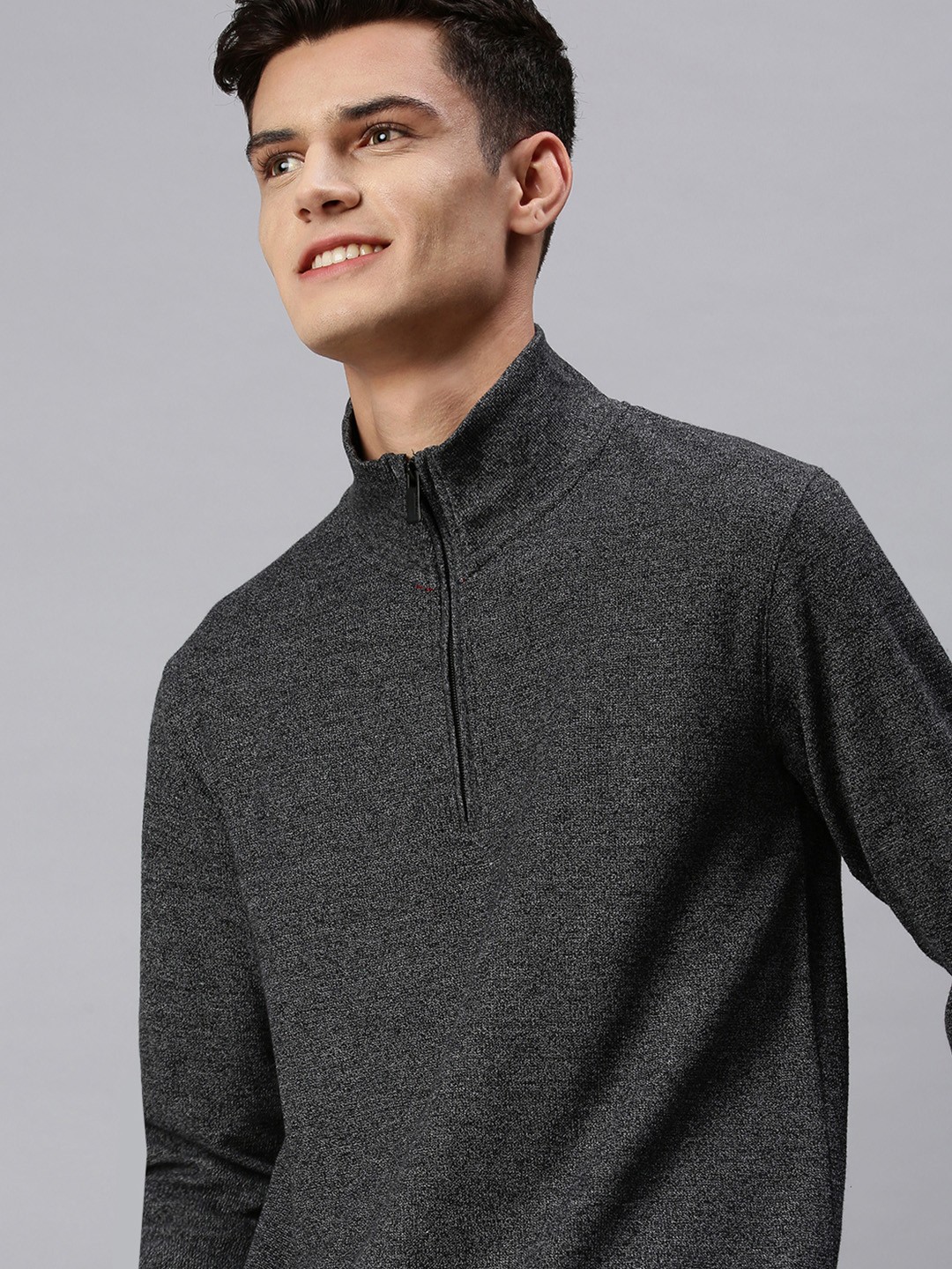 

SHOWOFF Men Grey Solid Cotton Sweatshirt