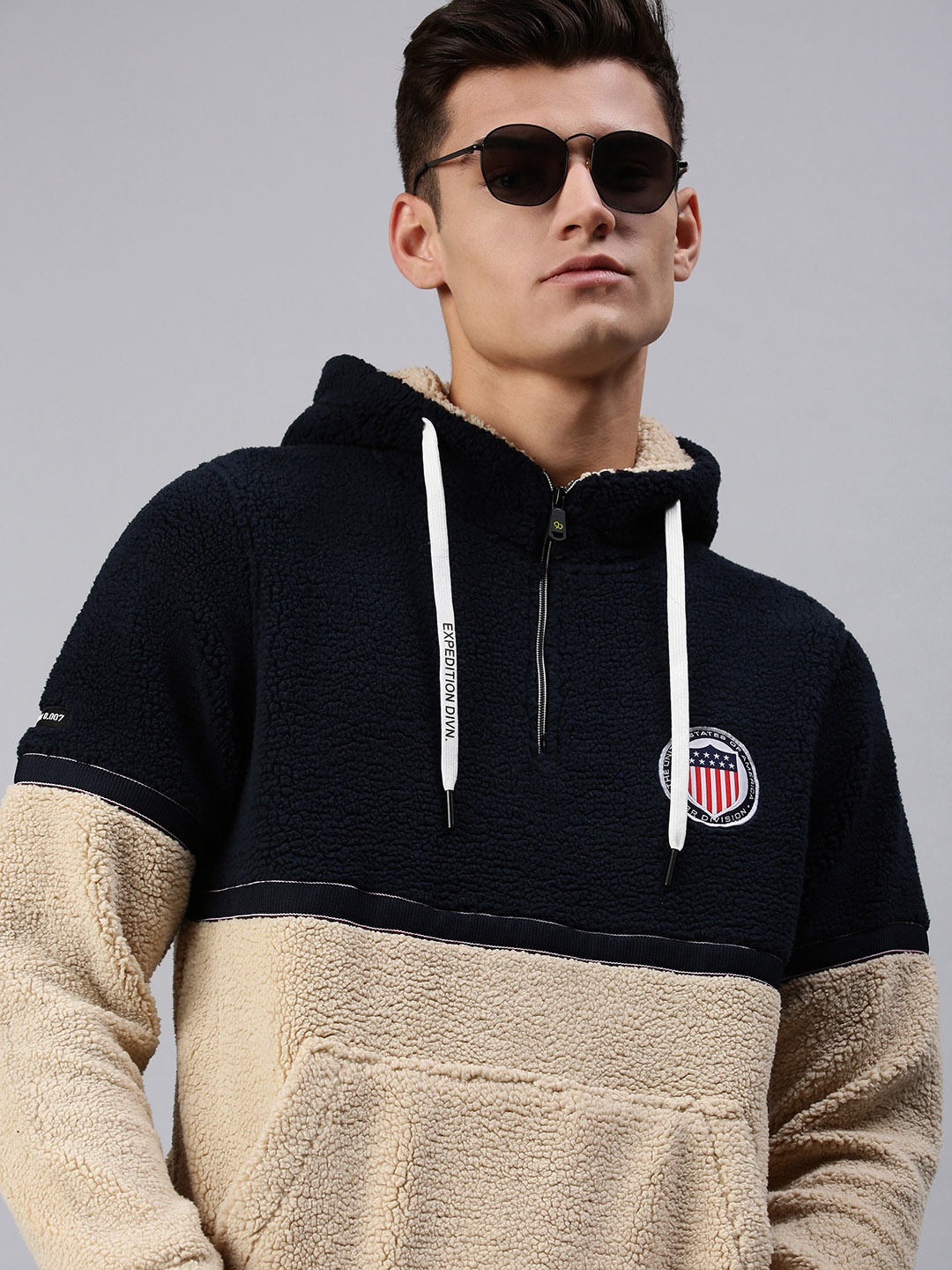 

SHOWOFF Men Navy Blue Hooded Sweatshirt