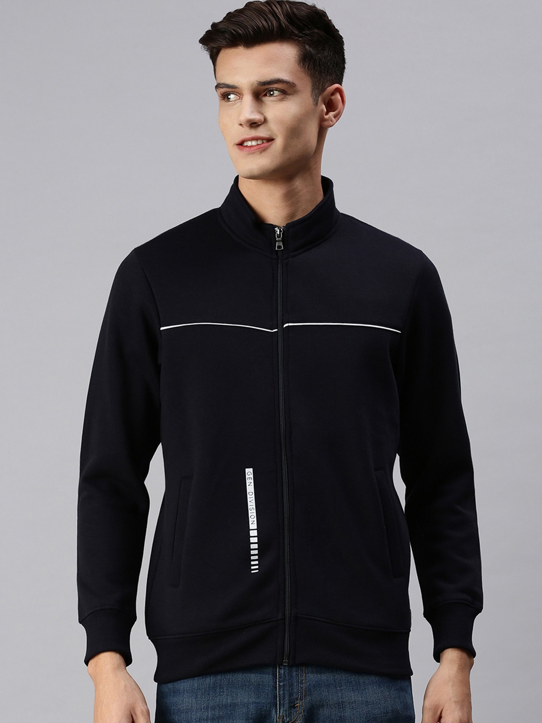

SHOWOFF Men Navy Blue Sweatshirt
