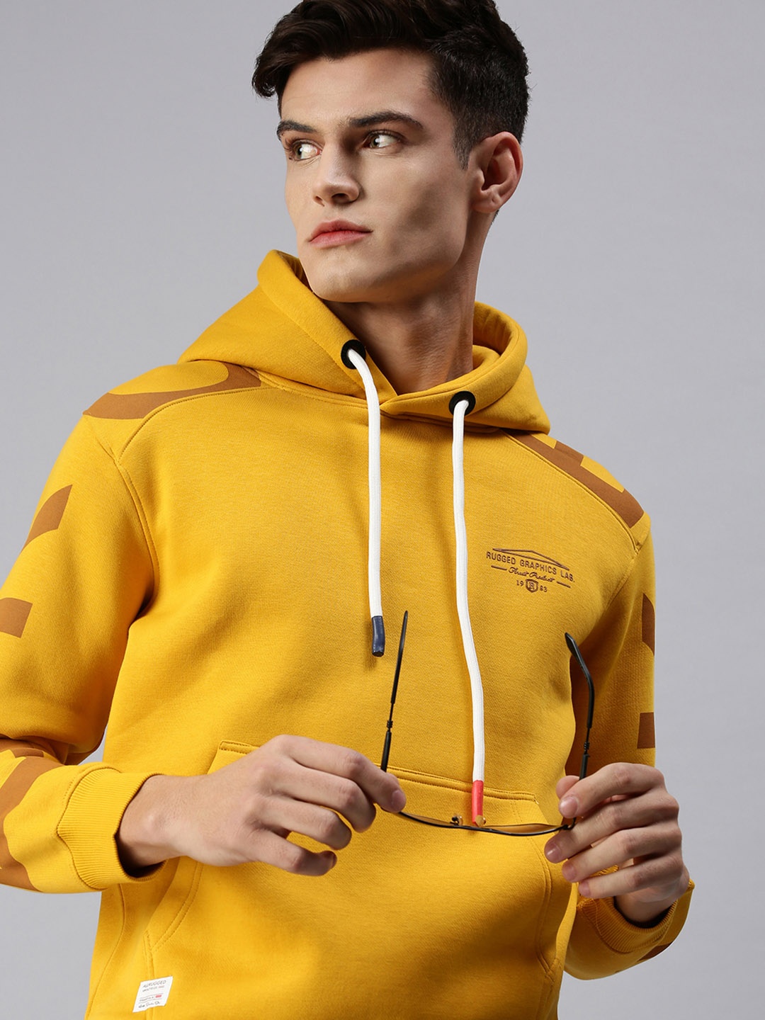 

SHOWOFF Men Yellow Printed Hooded Cotton Sweatshirt