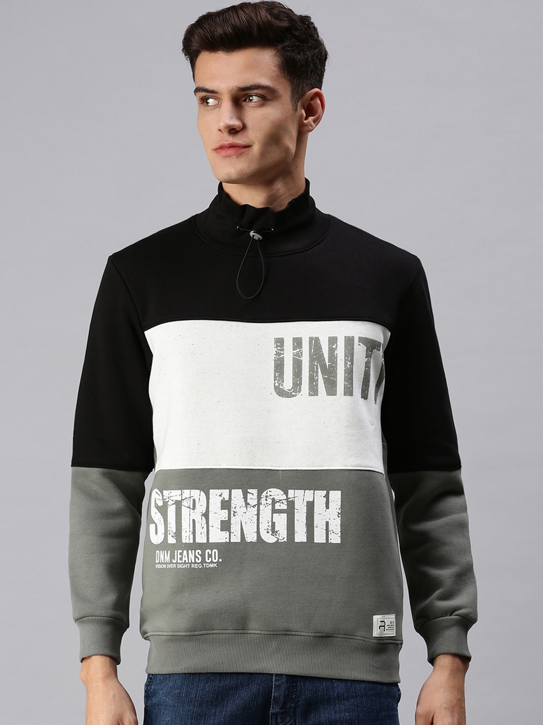 

SHOWOFF Men Grey Printed Sweatshirt