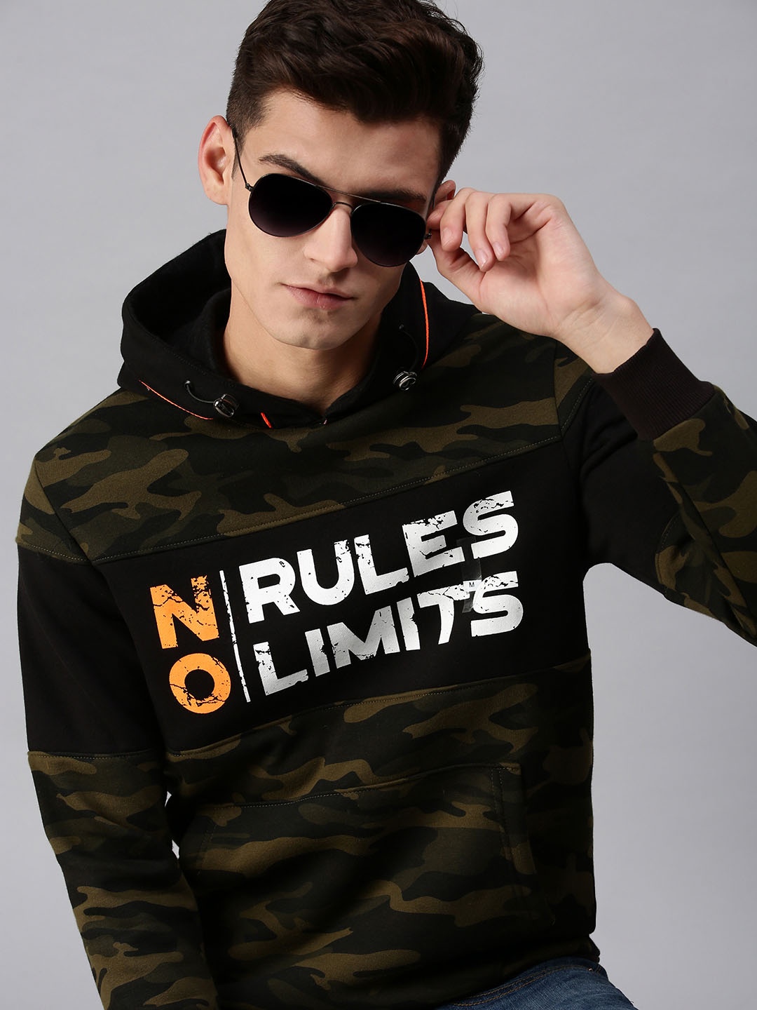 

SHOWOFF Men Black Printed Hooded Sweatshirt