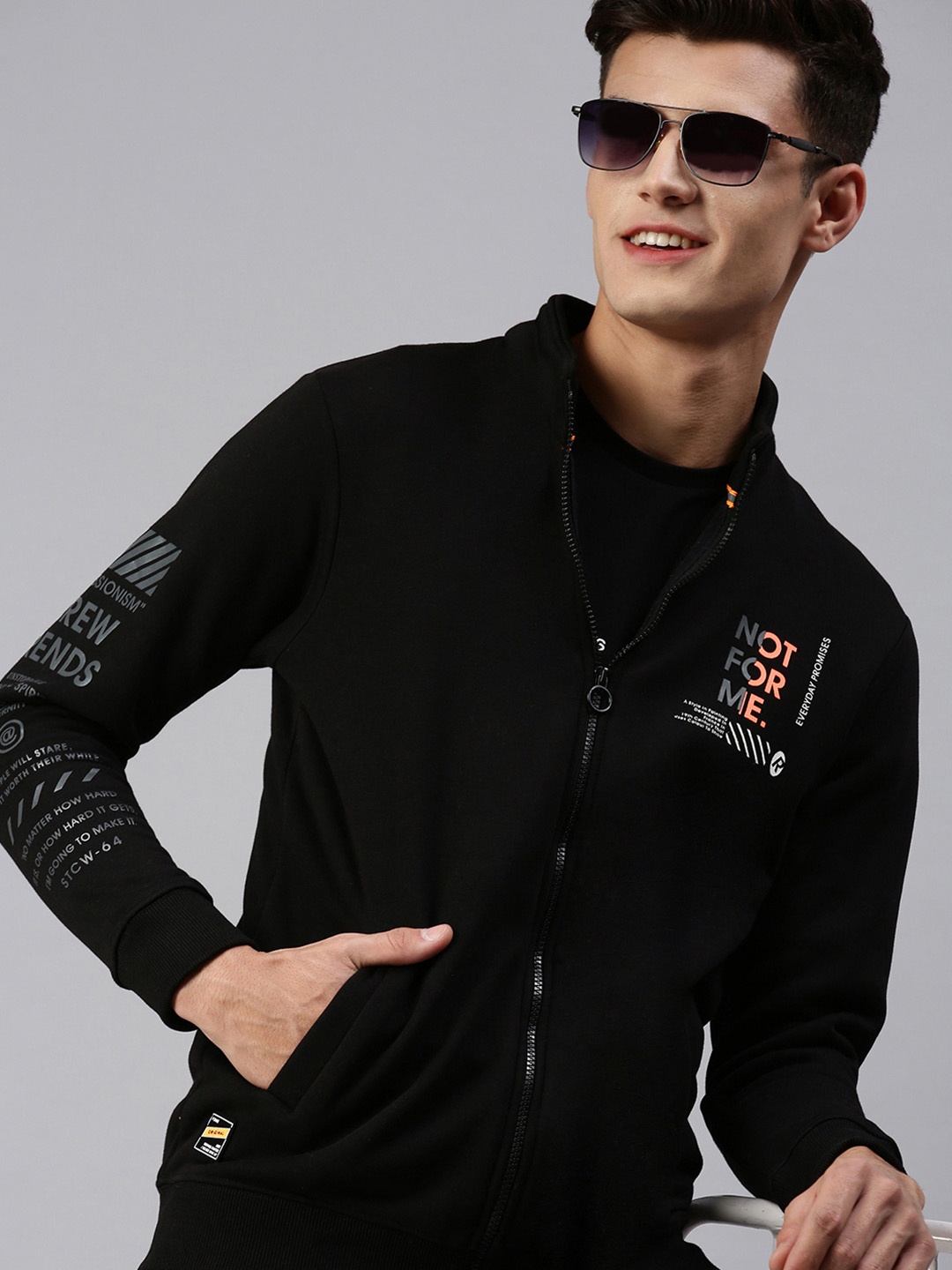 

SHOWOFF Men Black Sweatshirt