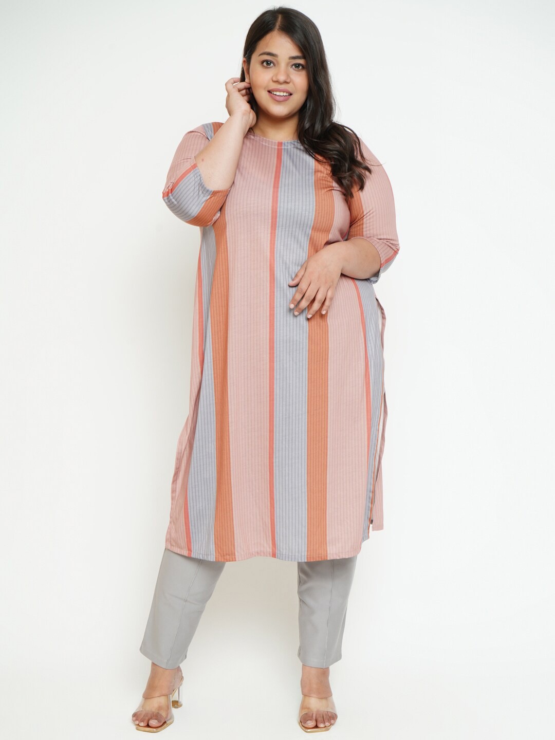 

Amydus Women Plus Size Printed Kurta, Peach