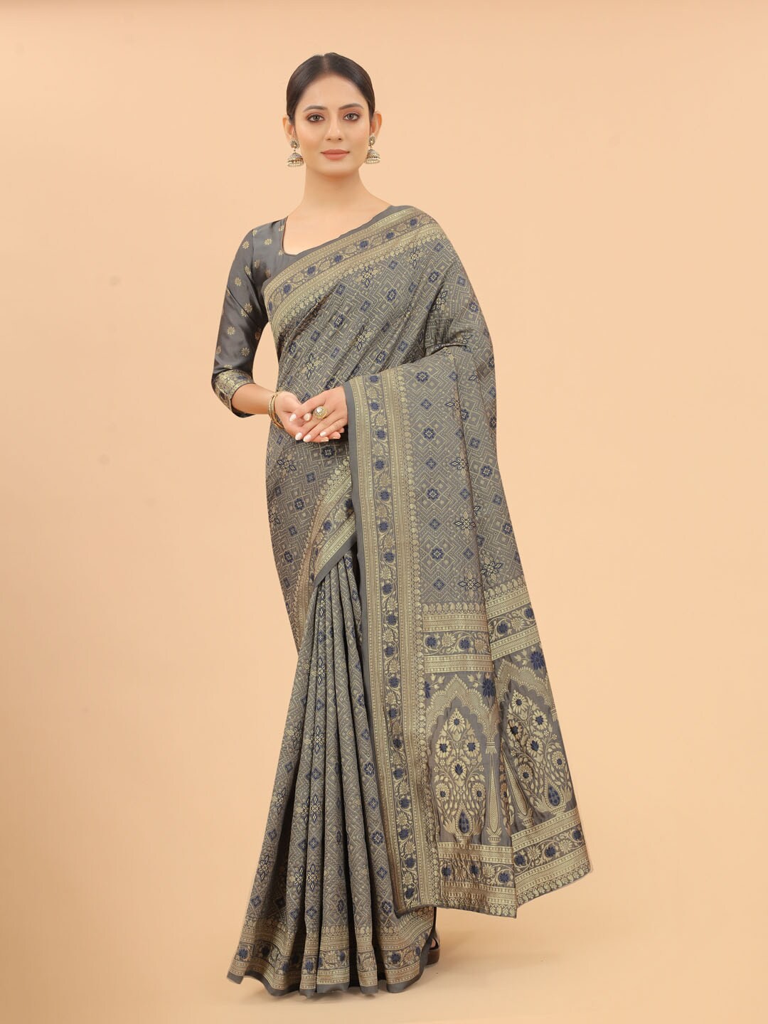 

WELL WORN Grey & Gold-Toned Woven Design Zari Silk Cotton Banarasi Saree