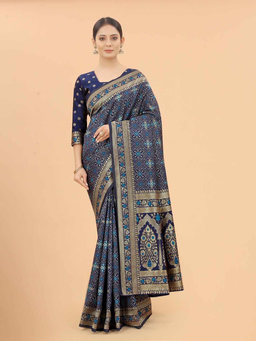 

WELL WORN Navy Blue & Gold-Toned Woven Design Zari Silk Cotton Banarasi Saree