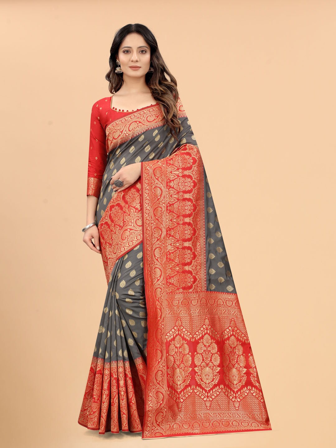 

WELL WORN Grey & Gold-Toned Woven Design Zari Silk Cotton Banarasi Saree