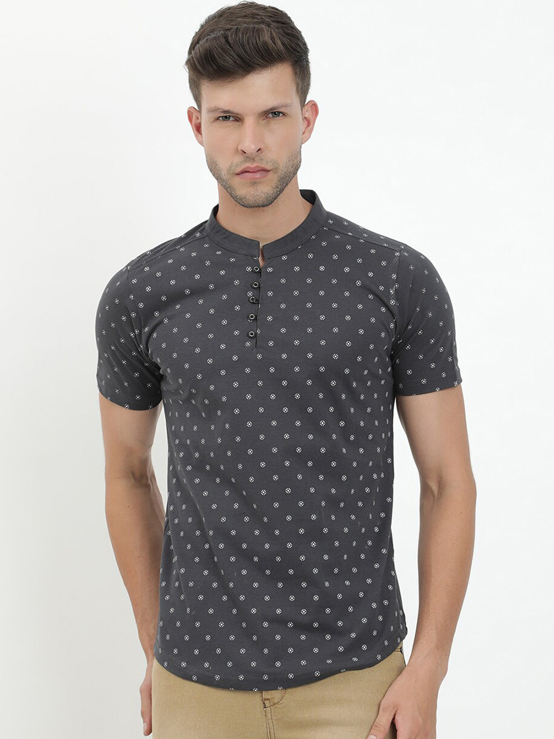 

V2 Value & Variety Men Grey Printed Cotton Mandarin Collar T-shirt