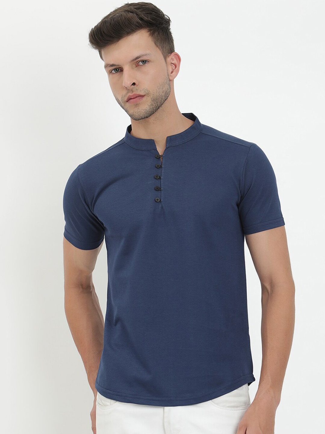 

V2 Value & Variety Men Navy Blue Geometric Thread Work Kurta
