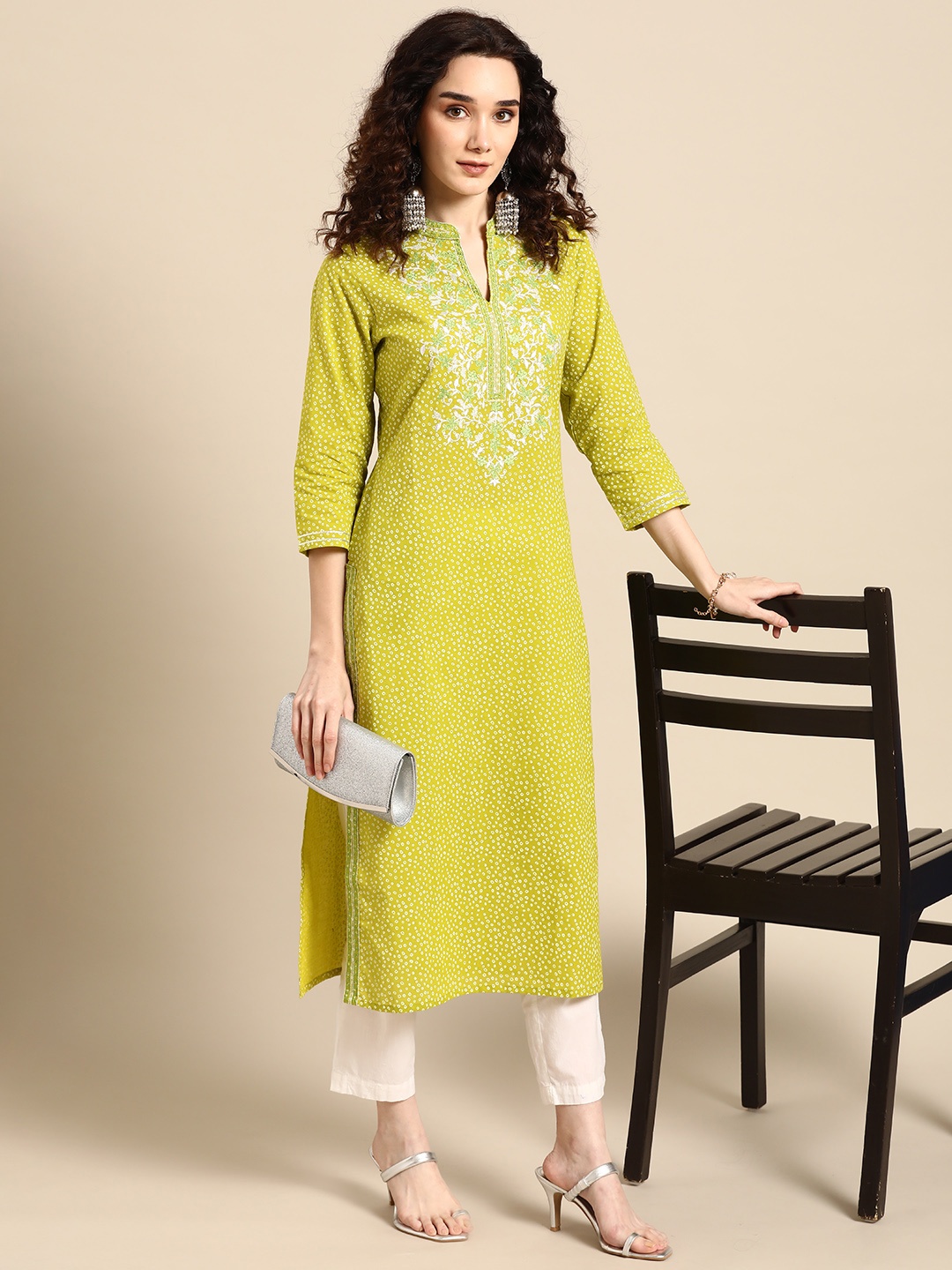 

Sangria Women Lime Green Floral Embroidered Thread Work Pastels Kurta
