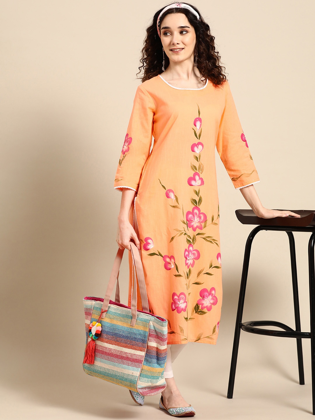 

Sangria Women Orange Floral Printed Kurta