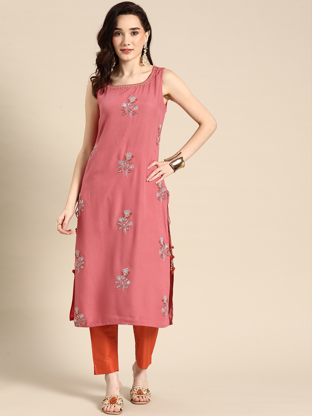 

Sangria Women Pink Floral Embroidered Sequinned Kurta with Trousers