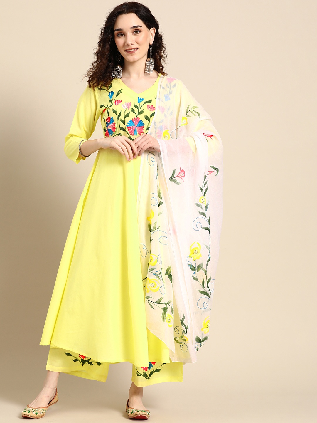 

Sangria Women Yellow Floral Printed Pure Cotton Kurta with Palazzos & Dupatta