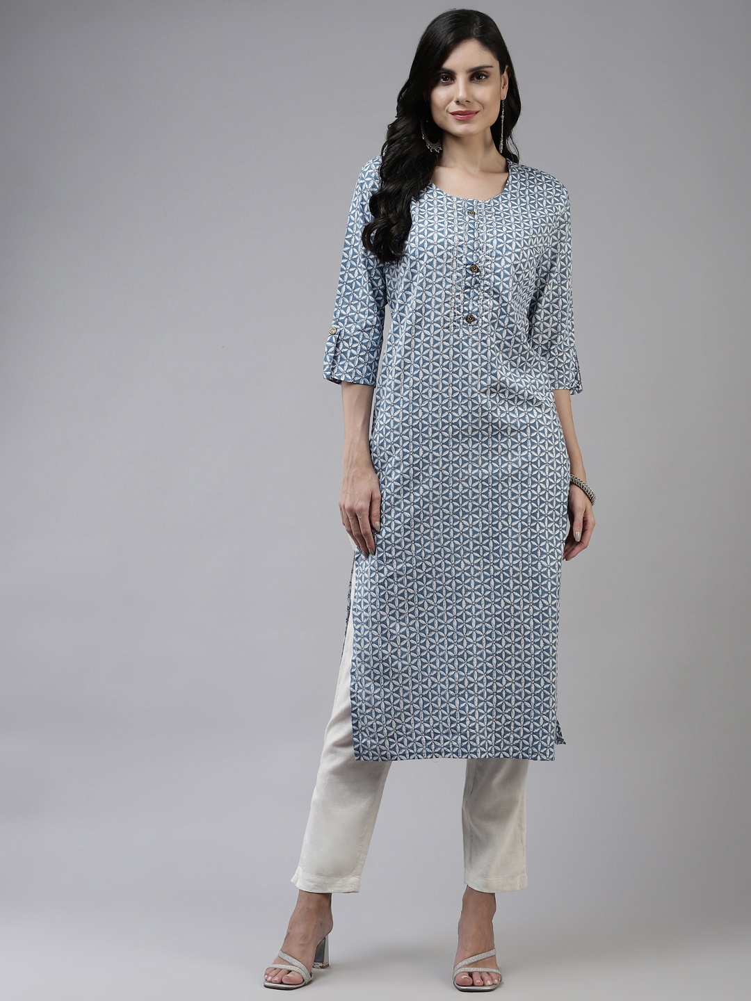 

Yufta Women Blue & White Ethnic Motifs Printed Zari Hand Work Cotton Kurta
