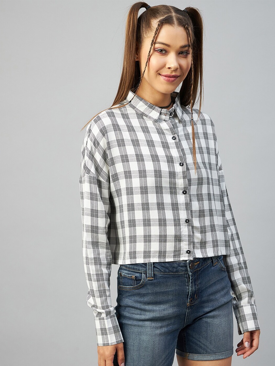 

CHIMPAAANZEE Women White Relaxed Boxy Gingham Checks Checked Casual Shirt