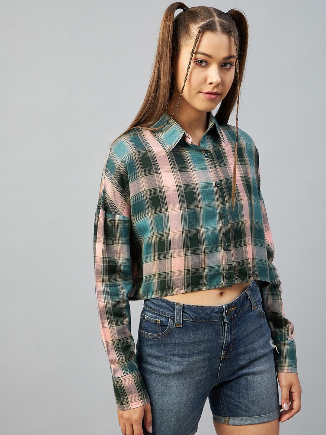 

CHIMPAAANZEE Women Green Relaxed Boxy Tartan Checks Crop Casual Shirt